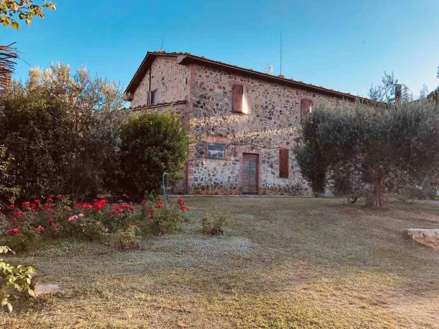 Agriturismo Poggio Ceraso Di Lamioni Roberto Magliano in Toscana